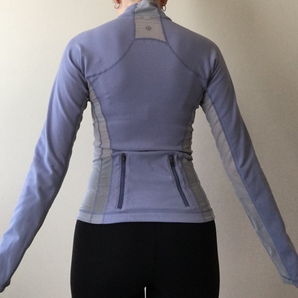 Lululemon Catch Me Air Jacket (rare) - Picture 3 of 9